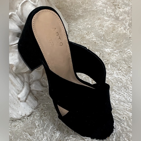 APT. 9 “Defined Comfort” Mule Sandal - Picture 1 of 6